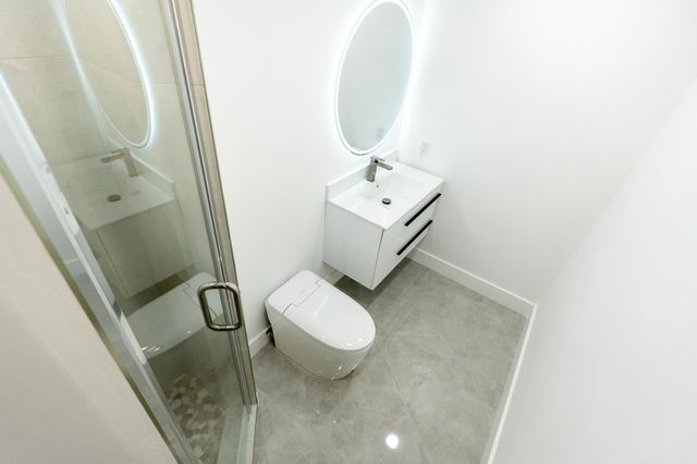 2175 NE 56TH Street 201, Fort Lauderdale, FL 33308