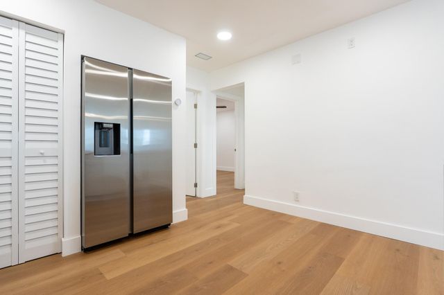 2175 NE 56TH Street 201, Fort Lauderdale, FL 33308