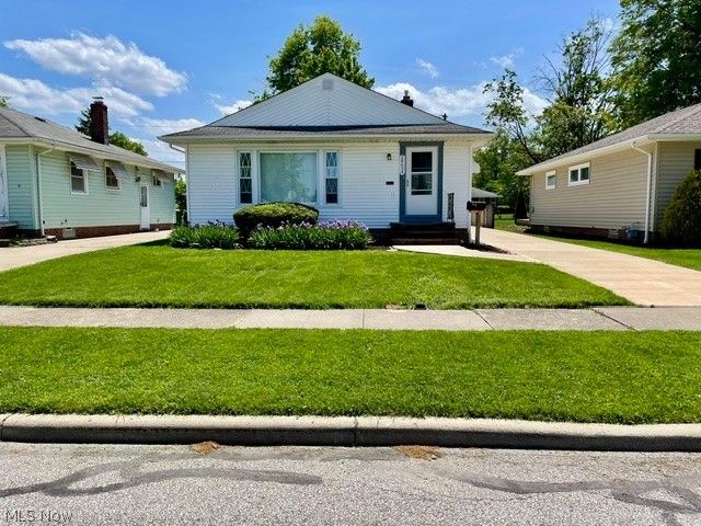 28634 Forest Road, Willowick, OH 44095