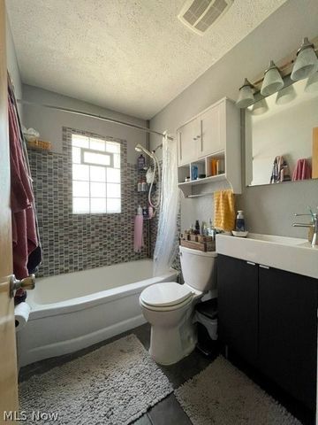 28634 Forest Road, Willowick, OH 44095