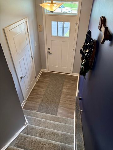 183 Moyer Hill Dr, Cranberry Twp, PA 16066