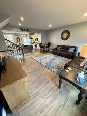 183 Moyer Hill Dr, Cranberry Twp, PA 16066