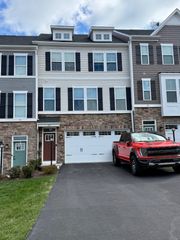 183 Moyer Hill Dr, Cranberry Twp, PA 16066
