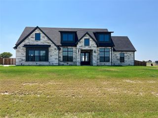 290 Maci Drive, Waxahachie, TX 75167