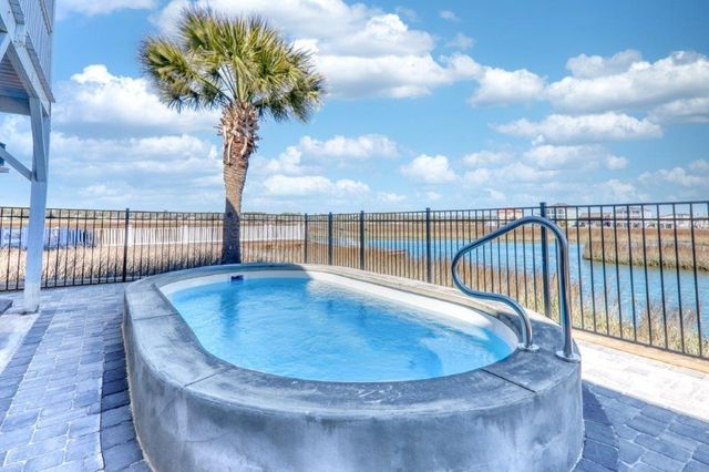 326 48th Ave. N, North Myrtle Beach, SC 29582