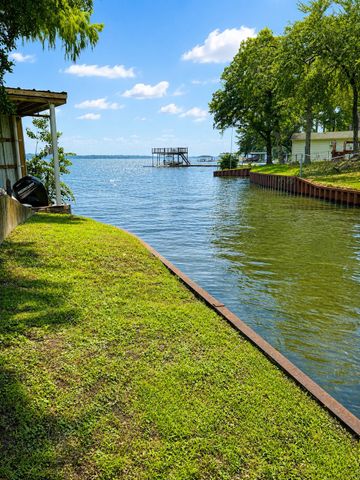 110 Henderson Harbor Circle, Payne Springs, TX 75156