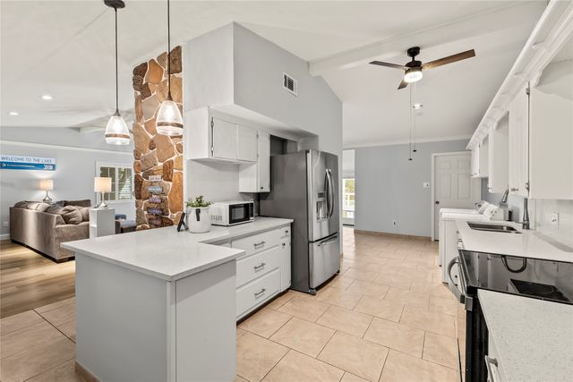 110 Henderson Harbor Circle, Payne Springs, TX 75156