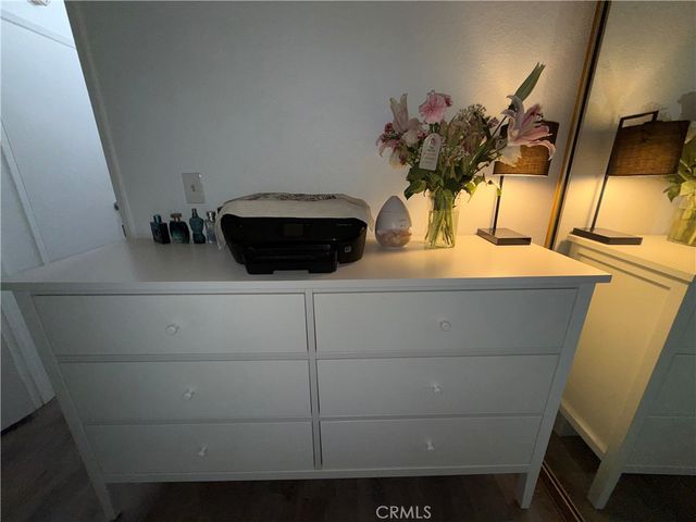 521 S Lyon 85, Santa Ana, CA 92701