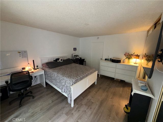 521 S Lyon 85, Santa Ana, CA 92701