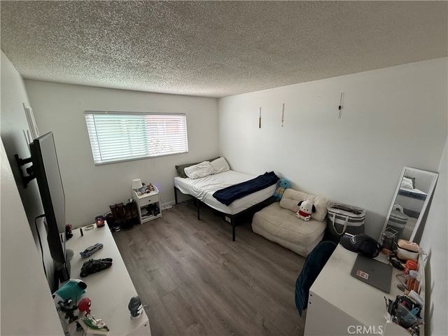 521 S Lyon 85, Santa Ana, CA 92701