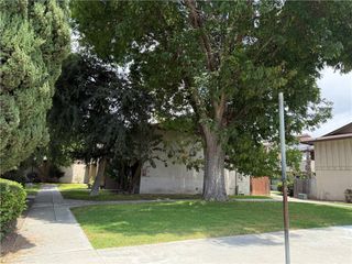 521 S Lyon 85, Santa Ana, CA 92701