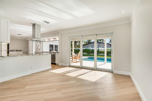 4460 NE 25th Ave, Lighthouse Point, FL 33064