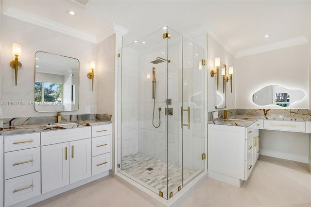 4460 NE 25th Ave, Lighthouse Point, FL 33064