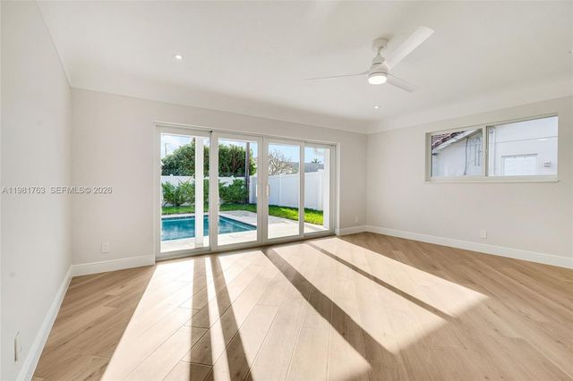 4460 NE 25th Ave, Lighthouse Point, FL 33064