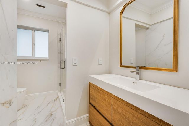 4460 NE 25th Ave, Lighthouse Point, FL 33064