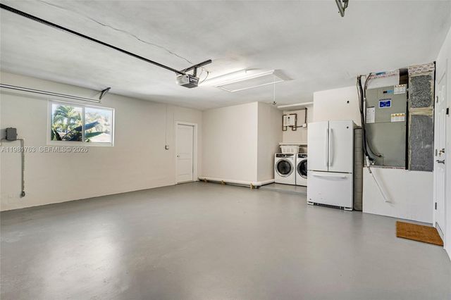 4460 NE 25th Ave, Lighthouse Point, FL 33064