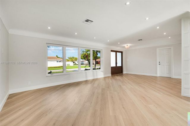 4460 NE 25th Ave, Lighthouse Point, FL 33064