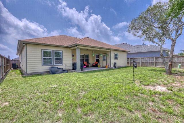3041 Saint Eustatius Way, Corpus Christi, TX 78418