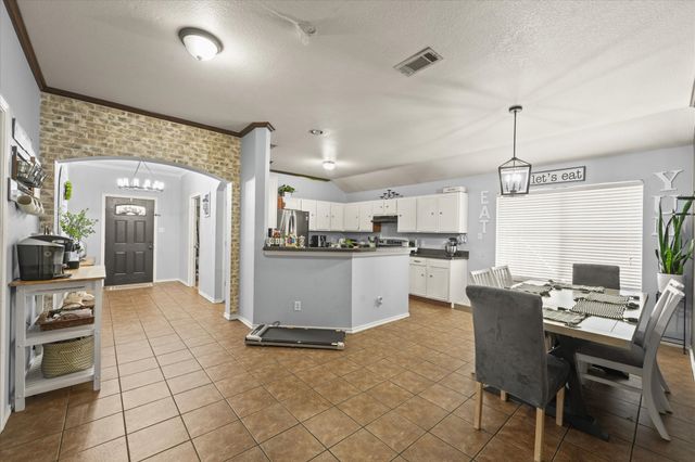 5045 E Rim Road, Dallas, TX 75211