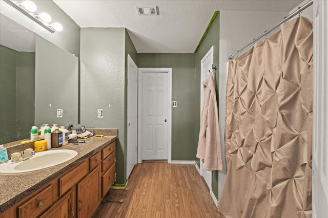 5045 E Rim Road, Dallas, TX 75211