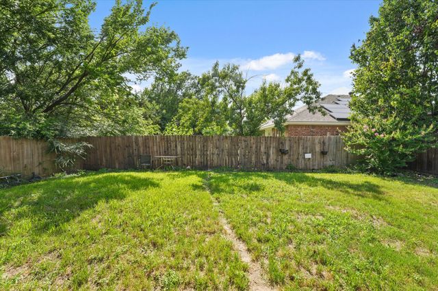 5045 E Rim Road, Dallas, TX 75211