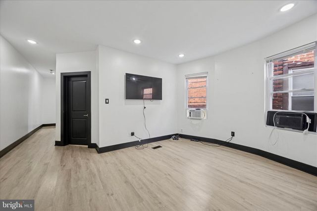 5310 SPRUCE ST, Philadelphia, PA 19139