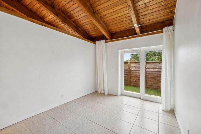 410 SE 13th Street 4, Fort Lauderdale, FL 33316