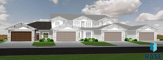 5221 E 67th St Street, Sioux Falls, SD 57108