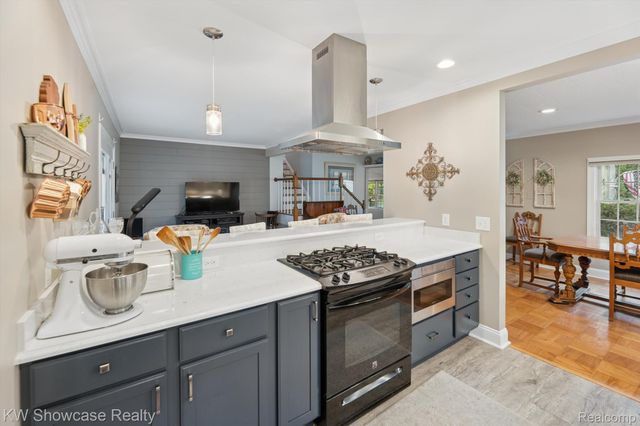 612 Sunrise Park, Genoa Township, MI 48843