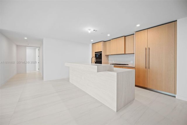 900 N Ocean Blvd 602, Pompano Beach, FL 33062