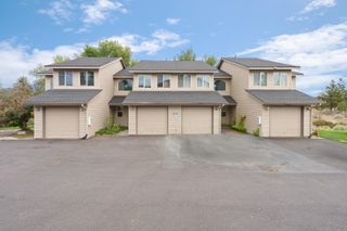 2210 NE Holliday Avenue, Bend, OR 97701