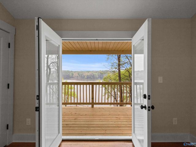 8832 Curtis Road, Athens, AL 35614