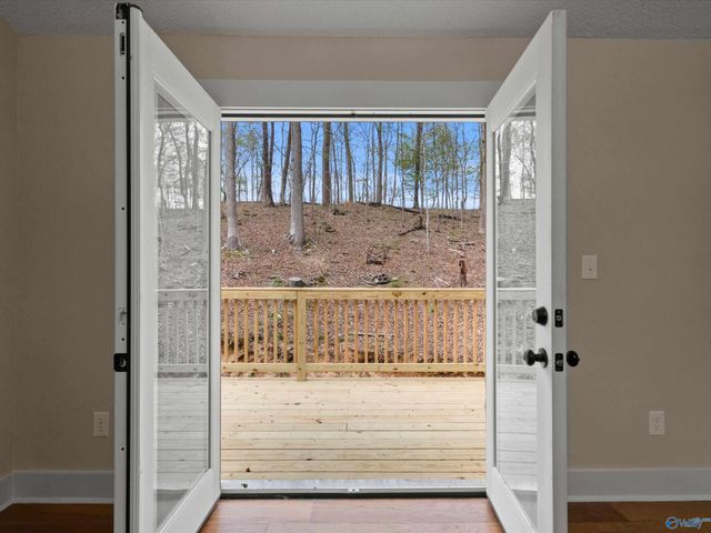 8832 Curtis Road, Athens, AL 35614