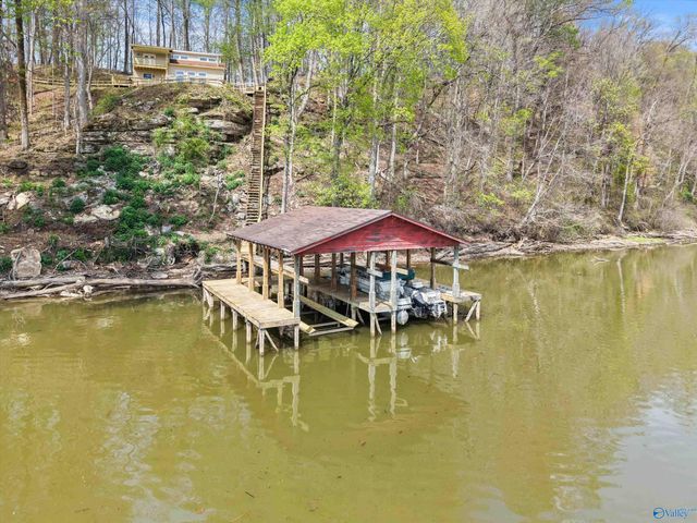 8832 Curtis Road, Athens, AL 35614