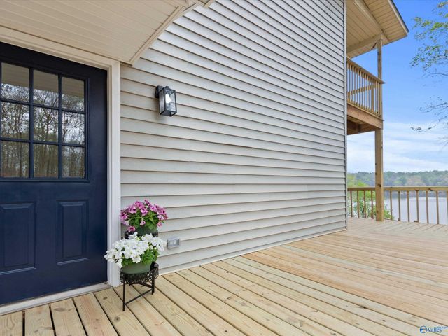 8832 Curtis Road, Athens, AL 35614