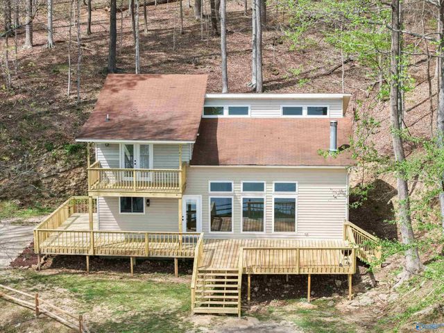 8832 Curtis Road, Athens, AL 35614