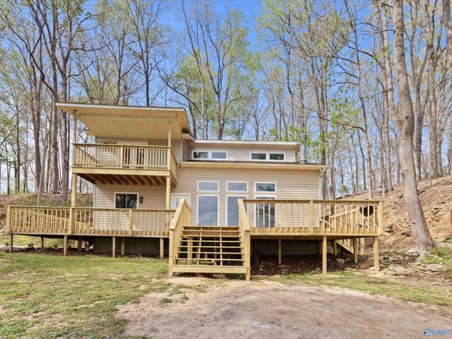 8832 Curtis Road, Athens, AL 35614