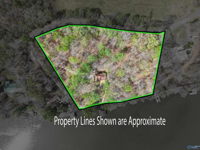 8832 Curtis Road, Athens, AL 35614