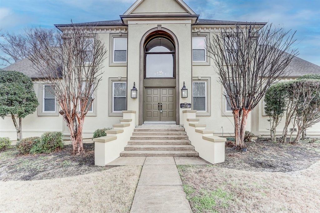 608 ROXBURGH DR, Collierville, TN 38017