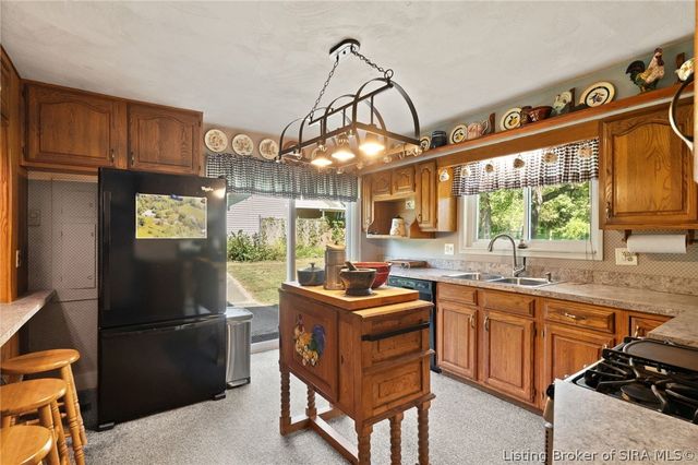 15116 Wilson Switch Road, Borden, IN 47106