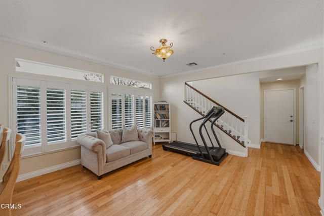 7748 Paso Robles Street, Ventura, CA 93004