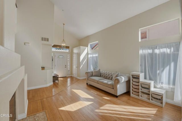 7748 Paso Robles Street, Ventura, CA 93004