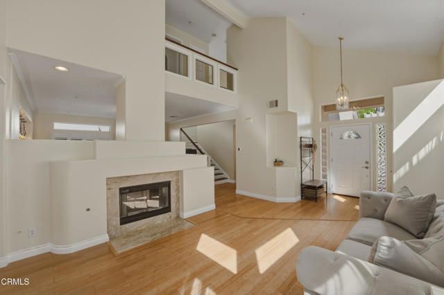 7748 Paso Robles Street, Ventura, CA 93004