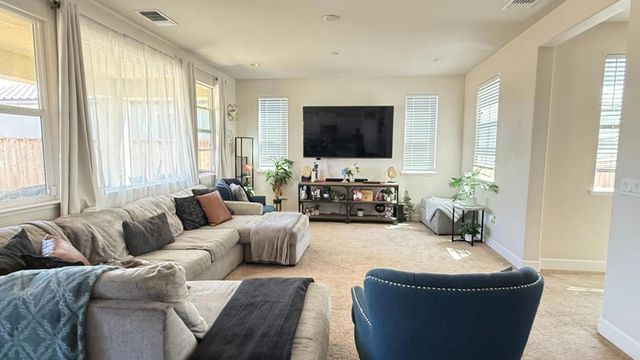 755 Alicante Drive, Hollister, CA 95023