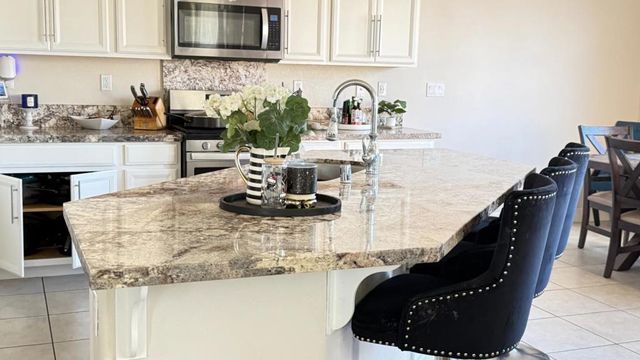 755 Alicante Drive, Hollister, CA 95023