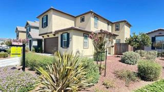 755 Alicante Drive, Hollister, CA 95023