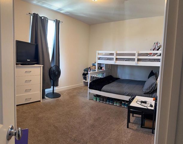 755 Alicante Drive, Hollister, CA 95023