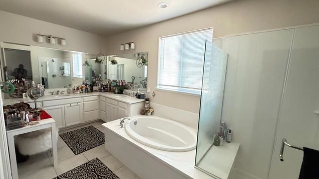 755 Alicante Drive, Hollister, CA 95023