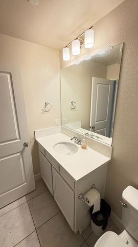 755 Alicante Drive, Hollister, CA 95023