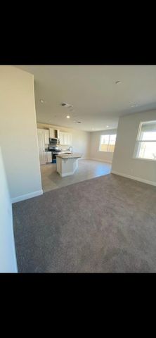 755 Alicante Drive, Hollister, CA 95023